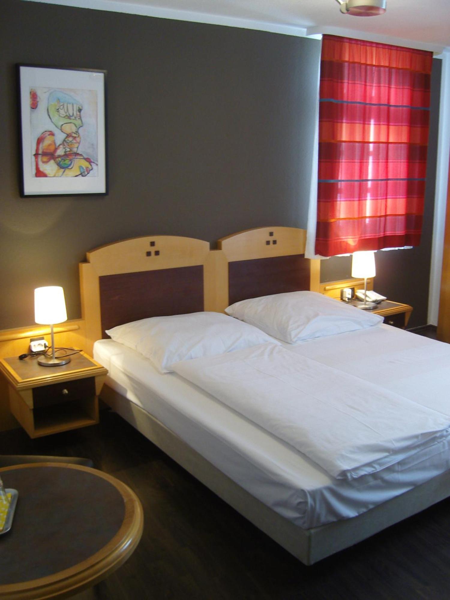 Hotel Zum Löwen 2*