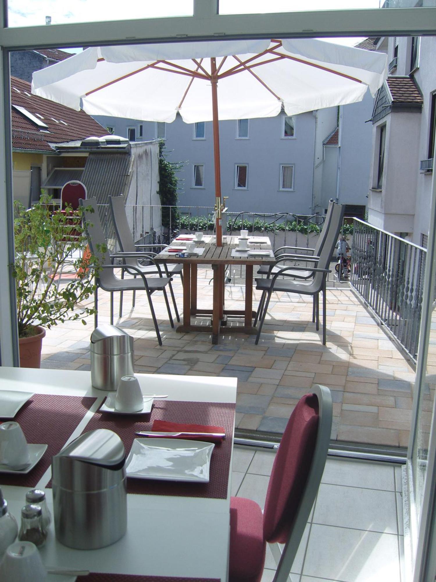 Hotel Zum Löwen 2*